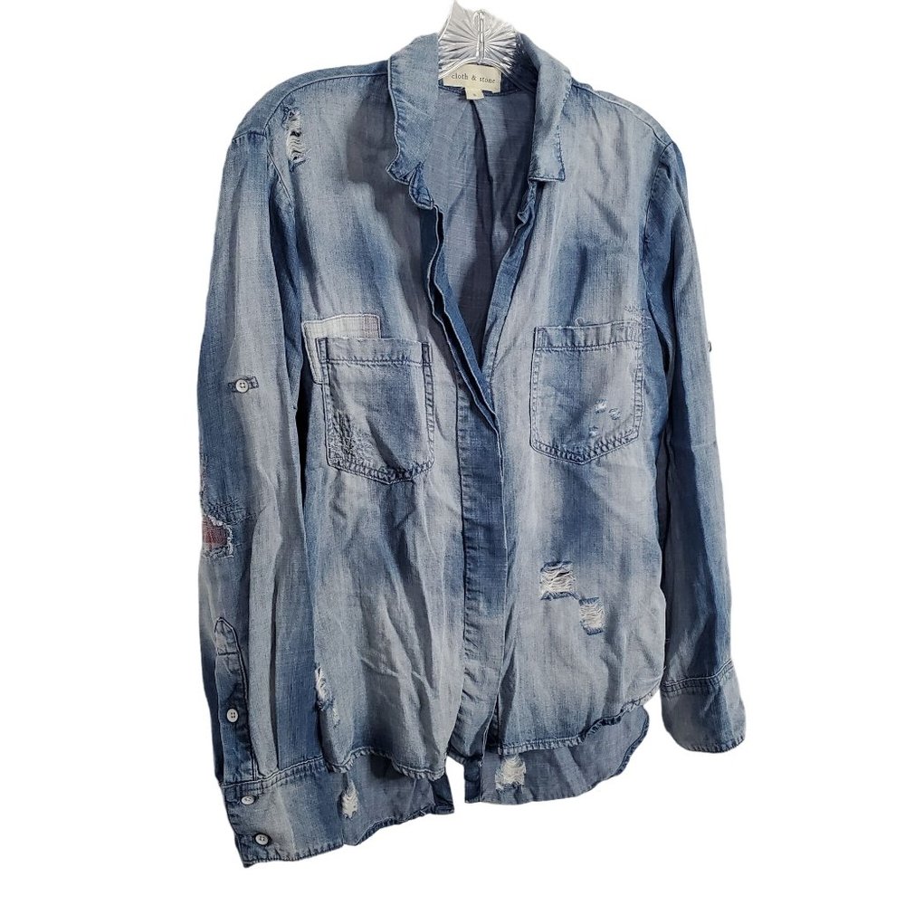 Cloth & Stone Size S Shirt Chambray Button Down Distressed Roll Tab Split Tail